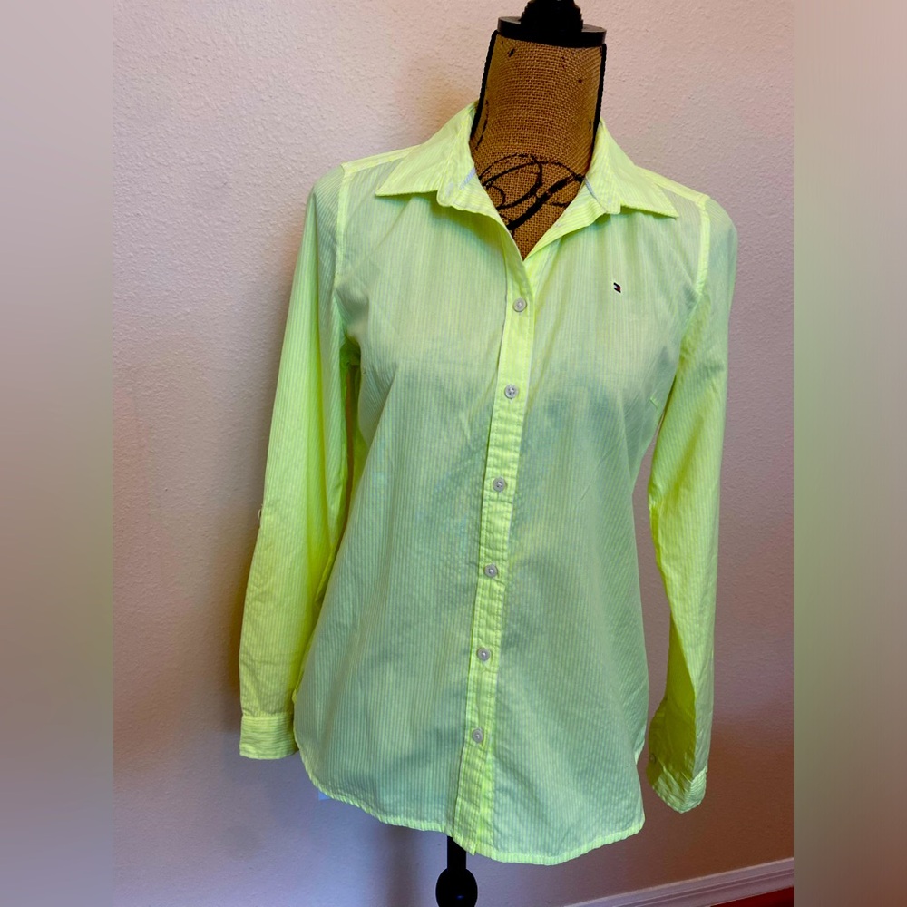 Tommy Hilfiger Classic Fit Button Down Shirt